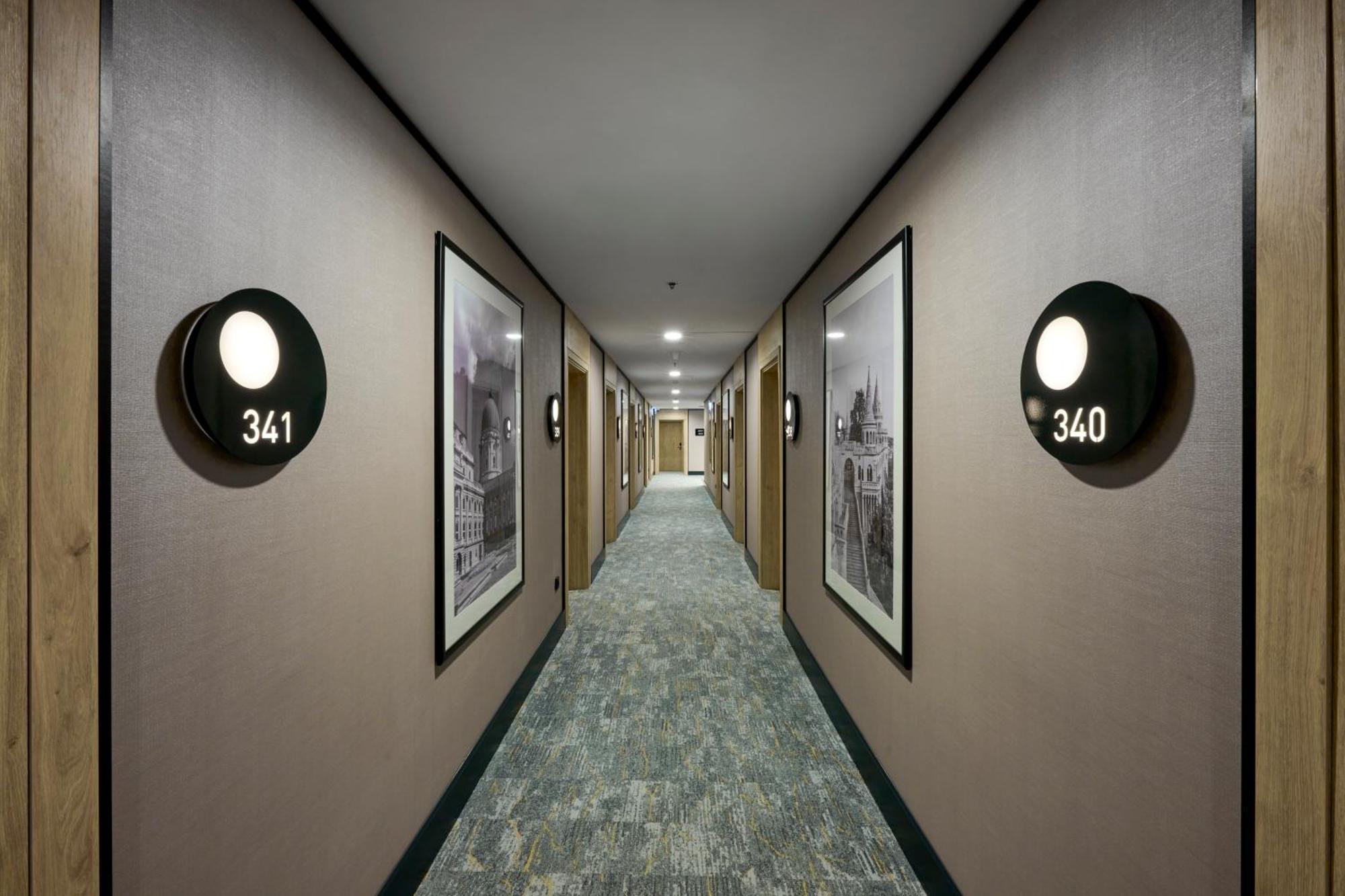 Radisson Hotel Budapest Budapart Exterior foto