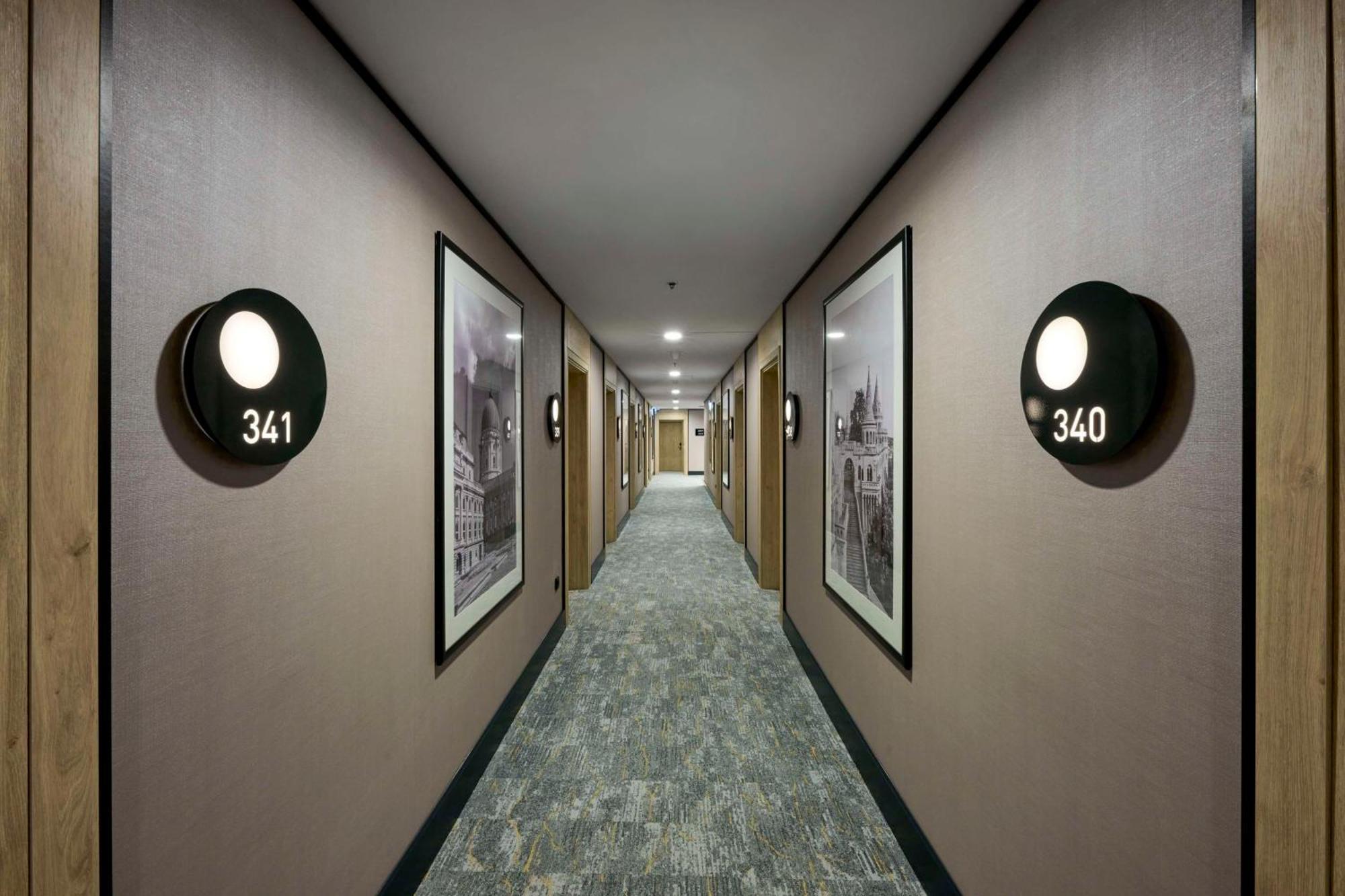 Radisson Hotel Budapest Budapart Exterior foto